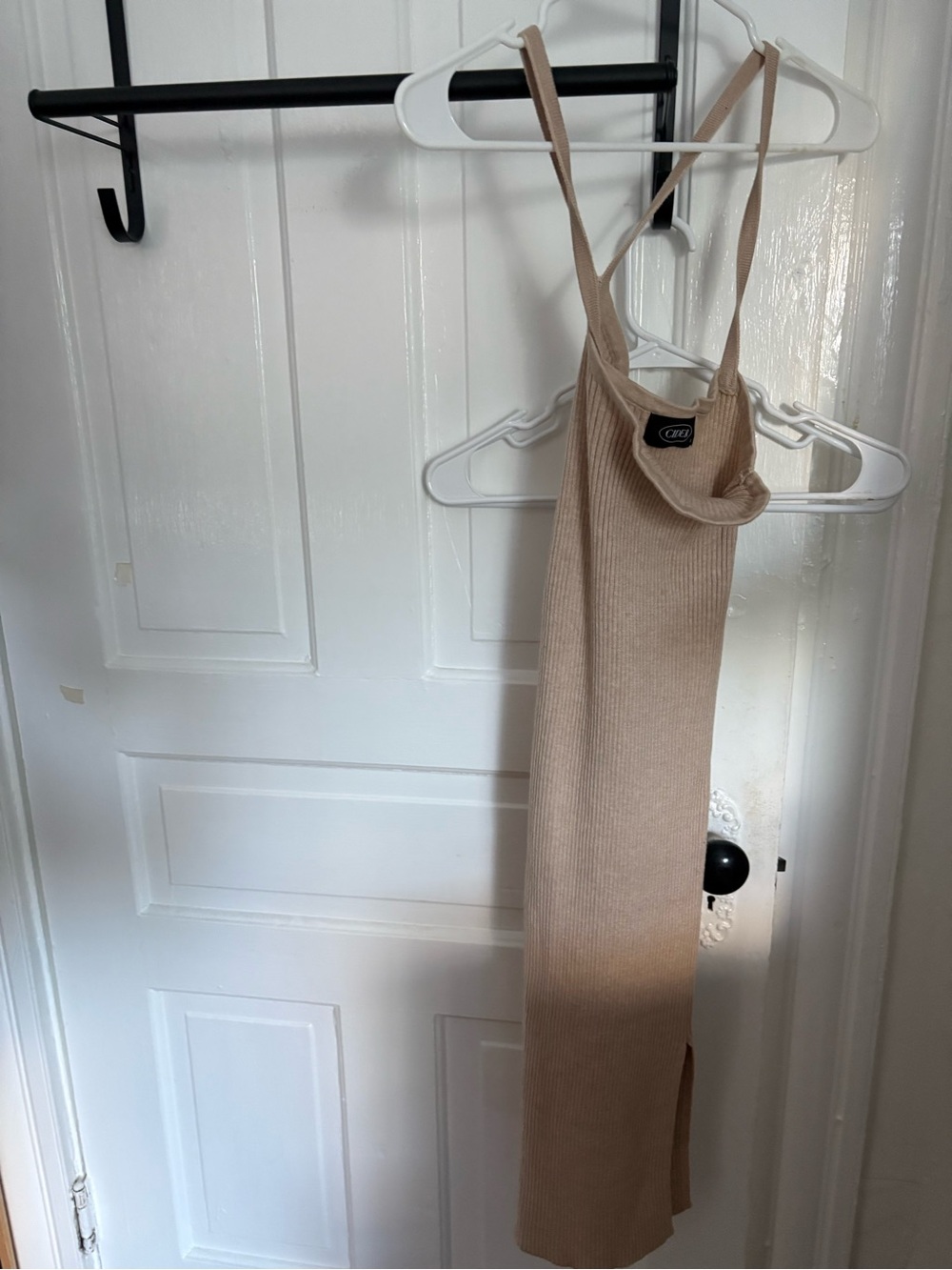Beautiful knit body-fitting dress